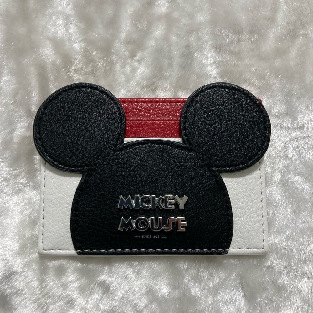 ☘️NWT! Disney Mickey Mouse Card Holder